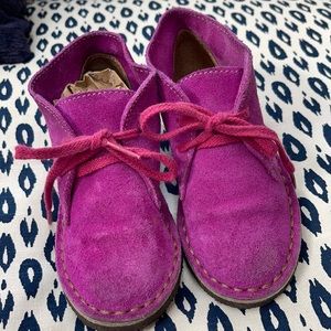 Crewcuts McAlister Suede chukka boot in fuschia